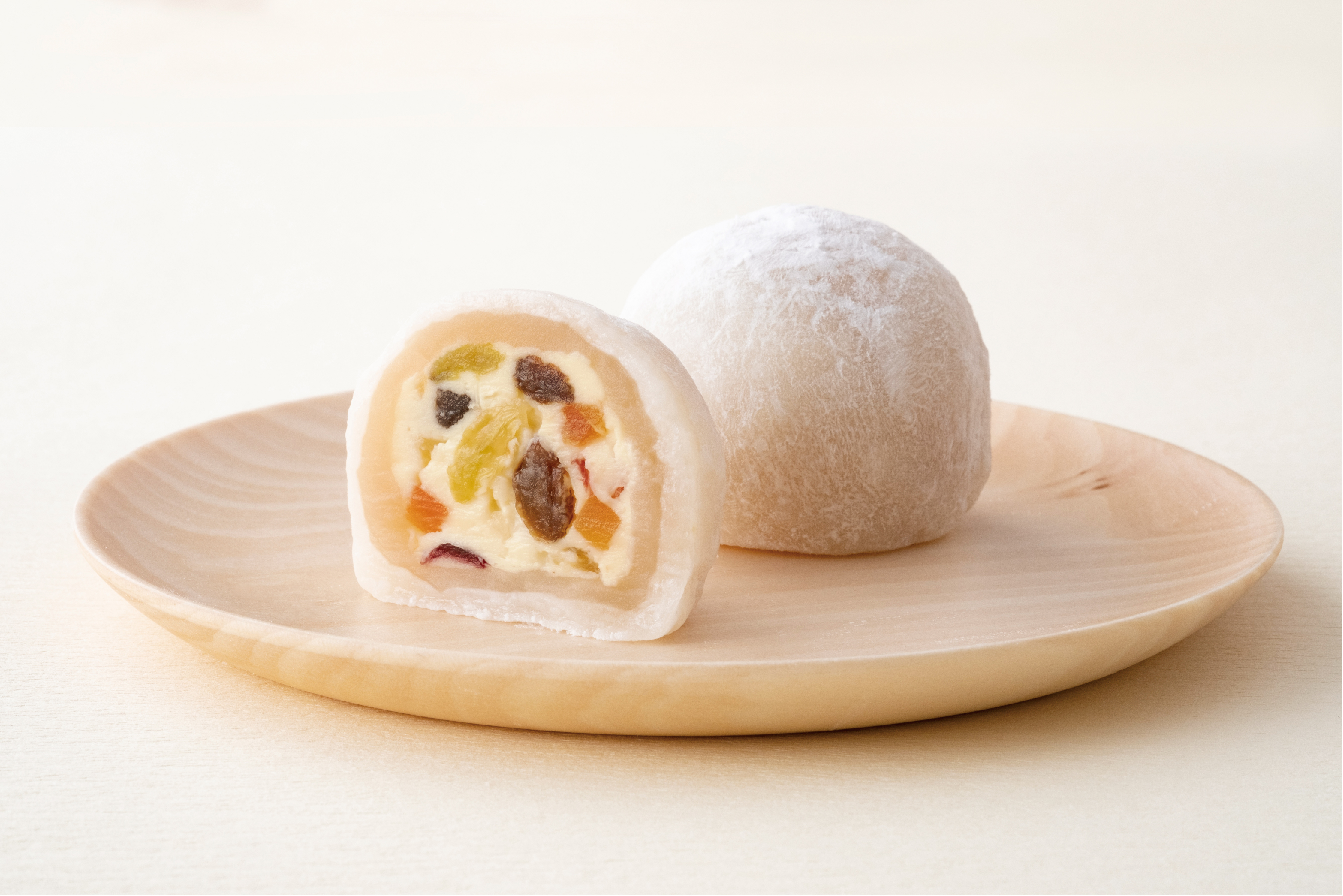 10月20日よりおふく大福 クリームチーズ(ドライフルーツ)はじまります。